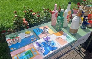 Dnevni boravak „Zračak“ je imao štand na Eko – vašaru u Čajetini, a evo koje predmete su predstavili (FOTO)