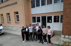 U KORAK SA VREMENOM! Učenici OŠ „Savo Jovanović Sirogojno“ testirali modele dronova (FOTO)