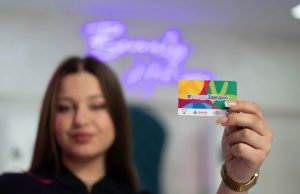 Evo koje popuste mladi ostvaruju uz omladinsku karticu, donosimo listu svih popusta koji su i do 60%