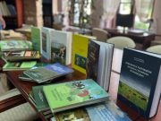 Akademik Ratko Lazarević donirao svoje knjige iz oblasti stočarstva biblioteci u Čajetini