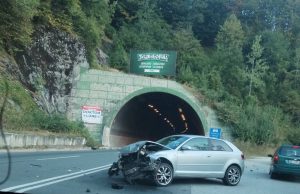 Teška saobraćajna nesreća kod tunela u Čajetini