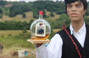 Kada se održava Rakijada u Šljivovici a evo i na koji način izglagači mogu doneti rakiju na ocenjivanje