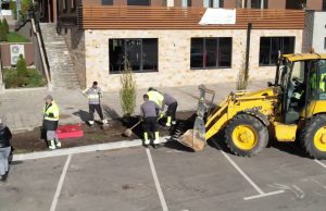 KJP Zlatibor nastavlja sa uređenjem i ozelenjavanjem javnih površina u Čajetini i na Zlatiboru (VIDEO)