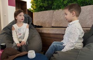 PRESLATKI MALIŠANI Tara i Luka u prvoj epizodi emisije „Sveznalica i Pitalica“ (VIDEO)