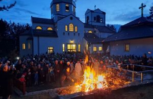 Kada će se paliti badnjak, a u koje vreme lomiti česnica u Hramu na Zlatiboru? Donosimo raspored
