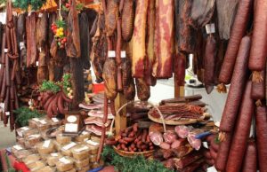 Evo kada se održava 23. Sajam suvomesnatih proizvoda “Pršutijada“ 2025. u Mačkatu