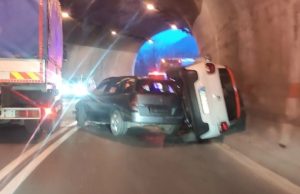 TEŽAK udes u tunelu kod Užica! Prizor potresan, jedan automobil okrenut na stranu