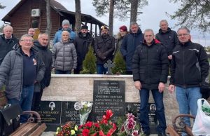 U znak sećanja na žrtve NATO agresije održan pomen tragično stradalima u bombardovanju na Torniku